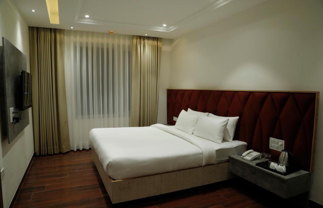 Dayal Hotel Una (Himachal Pradesh) Exterior photo